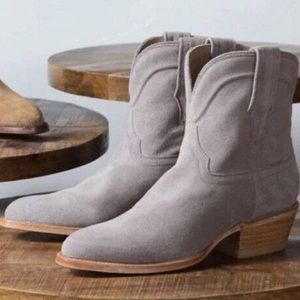 Tecovas the Lucy boot in suede size 8.5